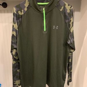 Men’s Under Armour 1/4 zip shirt